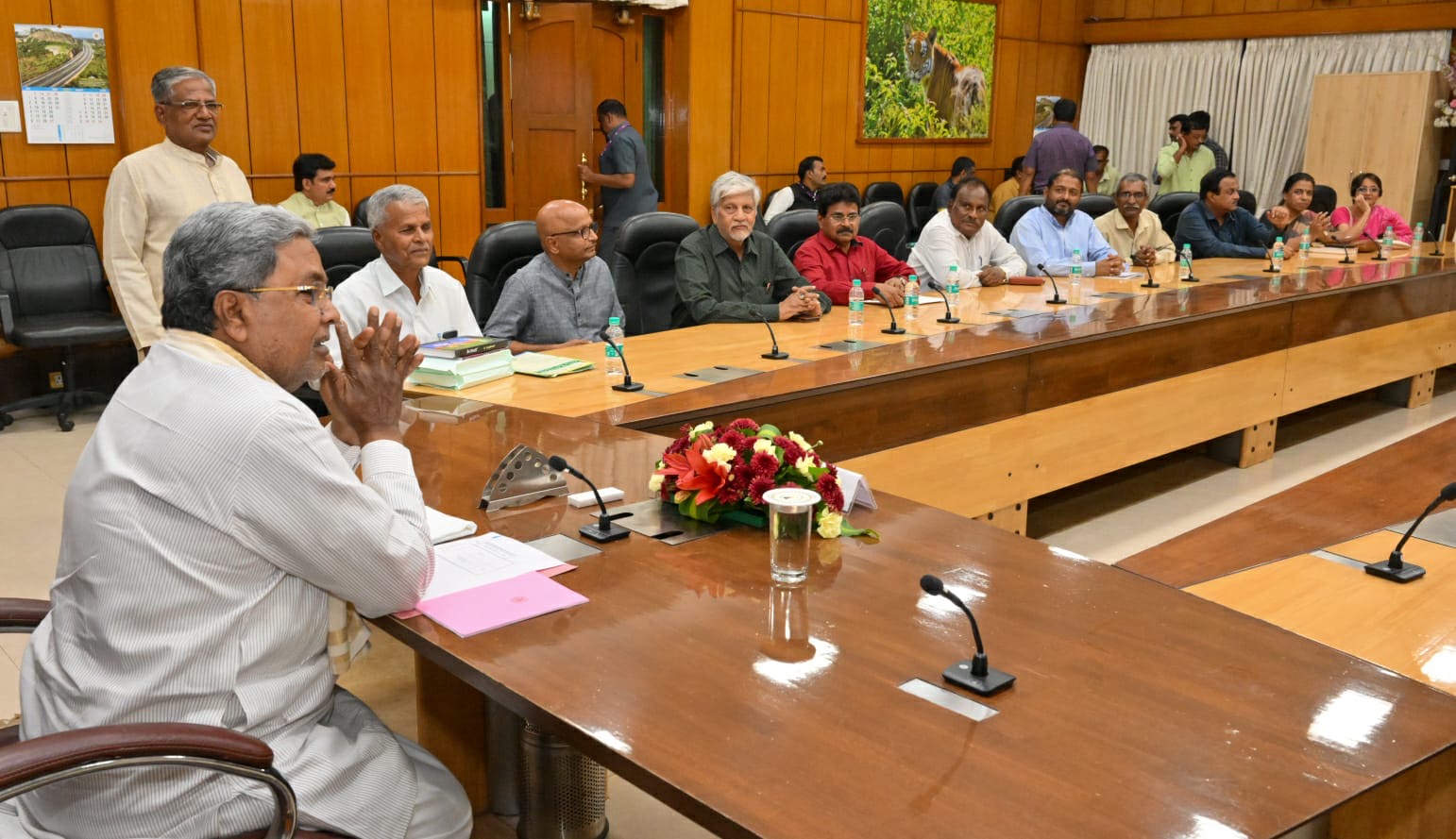 9b42aa29-5821-4686-8e77-8bf54036f845